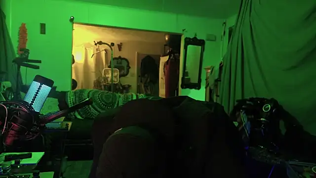 MasterDaddyCool online show from February 24, 2026, 5:16 am