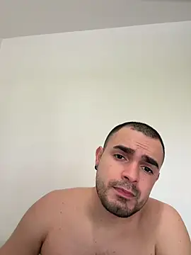 Snapshot of joseemontilla chatting on May 10, 2026, 2:33 pm joseemontilla online show from May 10, 2026, 2:33 pm