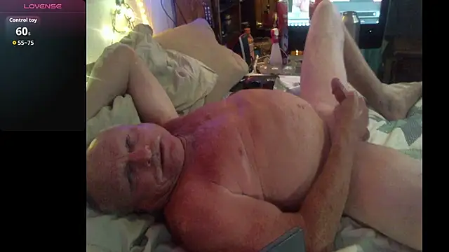 Pussyeat2please online show from March 28, 2026, 7:08 am