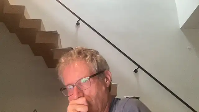 choupipat1 online show from September 18, 2025, 6:37 am