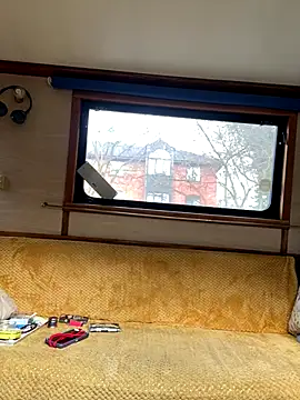 ladyboatlady online show from November 19, 2025, 12:16 pm