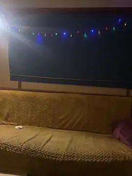 ladyboatlady online show from December 16, 2025, 7:41 pm