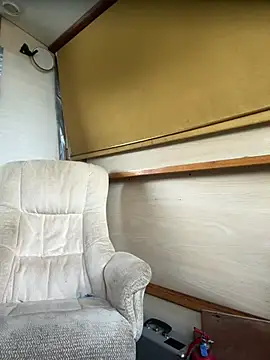 ladyboatlady online show from June 25, 2026, 5:34 am