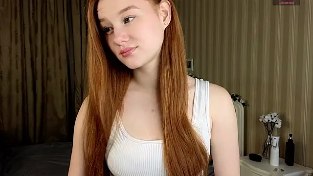 Juuulia  online show from November 29, 2025, 2:53 pm