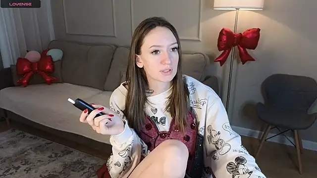 cutienaughtygirl online show from March 22, 2026, 3:21 am