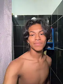 dreyk20 online show from April 18, 2026, 7:18 pm