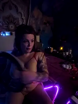 delish dahlia online show from February 18, 2026, 7:15 am