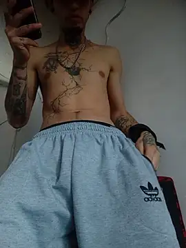 Tattoboy19cm online show from December 18, 2025, 2:01 pm