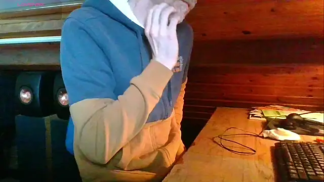 Snapshot of Vrenico-SC chatting on February 9, 2026, 12:42 pm Vrenico-SC online show from February 9, 2026, 12:42 pm