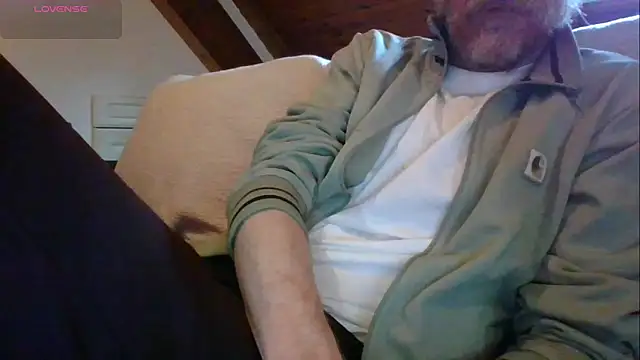 Snapshot of Vrenico-SC chatting on February 22, 2026, 1:09 pm Vrenico-SC online show from February 22, 2026, 1:09 pm