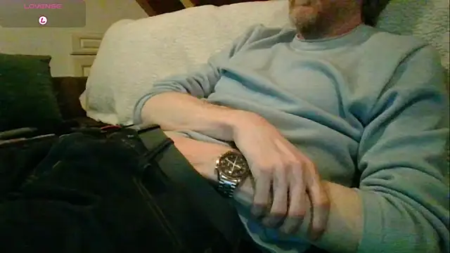 Snapshot of Vrenico-SC chatting on February 25, 2026, 8:18 pm Vrenico-SC online show from February 25, 2026, 8:18 pm