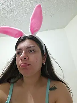 AmaiaSalvatore online show from April 1, 2026, 12:00 am