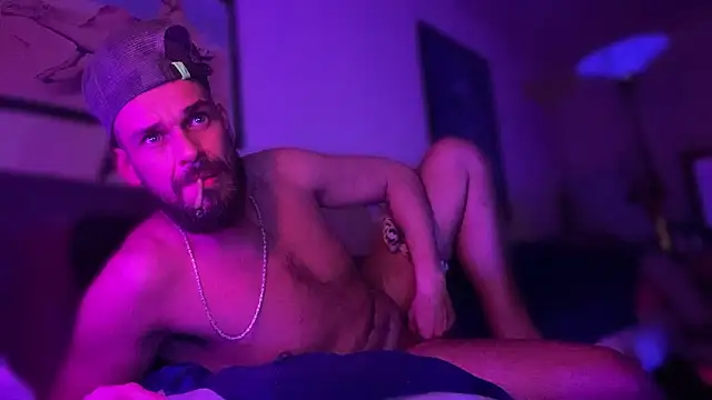 Snapshot of DjDiCKmannOnE chatting on April 16, 2026, 5:30 am DjDiCKmannOnE online show from April 16, 2026, 5:30 am