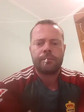 Parejabdsm90 online show from May 7, 2026, 1:33 am