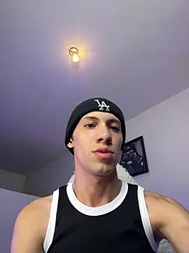 Snapshot of santiago_cutex chatting on February 6, 2026, 9:01 am santiago cutex online show from February 6, 2026, 9:01 am