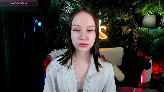 MarySparkle online show from December 2, 2025, 3:34 am