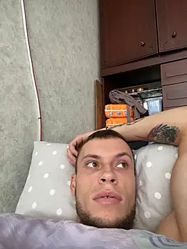 Snapshot of PUER4IK chatting on October 11, 2025, 7:18 am PUER4IK online show from October 11, 2025, 7:18 am