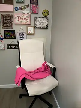 Snapshot of Juicystorm chatting on October 7, 2025, 3:04 am Juicystorm online show from October 7, 2025, 3:04 am