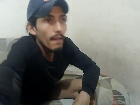 Snapshot of snackontime18 chatting on July 4, 2026, 3:02 am snackontime18 online show from July 4, 2026, 3:02 am