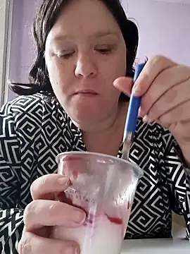 Snapshot of Feuchtekitty92@xh chatting on April 24, 2026, 6:38 am Feuchtekitty92xh online show from April 24, 2026, 6:38 am