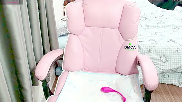 Cindy Cutiegirl online show from April 17, 2026, 10:24 pm