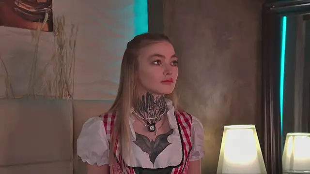 Snapshot of AriWild chatting on September 27, 2025, 5:12 am AriWild online show from September 27, 2025, 5:12 am