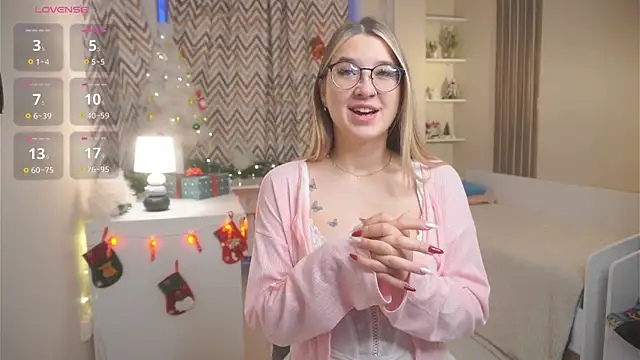 DarelleFaux online show from January 6, 2026, 4:16 am