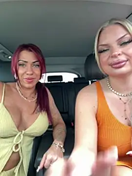 Snapshot of _Lilly_angel chatting on June 16, 2026, 10:51 am Lilly angel online show from June 16, 2026, 10:51 am
