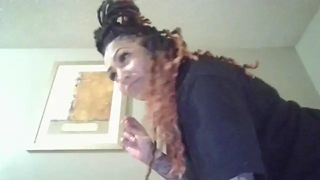 Snapshot of Flossee chatting on February 7, 2026, 6:39 am Flossee online show from February 7, 2026, 6:39 am