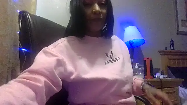 Snapshot of Flossee chatting on March 2, 2026, 8:37 pm Flossee online show from March 2, 2026, 8:37 pm