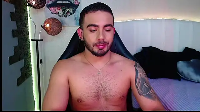 Snapshot of adamhairy chatting on June 1, 2026, 7:48 pm adamhairy online show from June 1, 2026, 7:48 pm