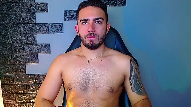 Snapshot of adamhairy chatting on July 4, 2026, 8:04 pm adamhairy online show from July 4, 2026, 8:04 pm