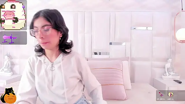 Snapshot of Im_Molly_Angel chatting on October 6, 2025, 8:17 pm Im Molly Angel online show from October 6, 2025, 8:17 pm