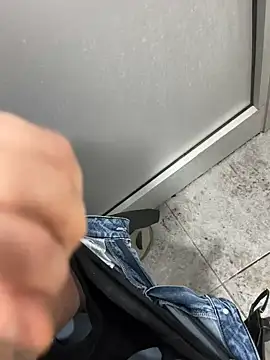 KAZANOVAA online show from March 28, 2026, 1:33 pm