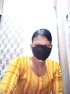 varnika online show from November 7, 2025, 10:48 am