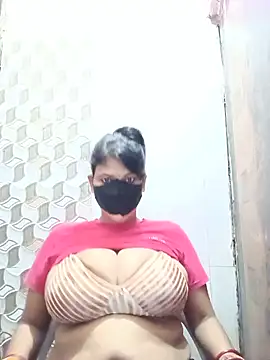 Snapshot of varnika chatting on June 6, 2026, 10:53 am varnika online show from June 6, 2026, 10:53 am