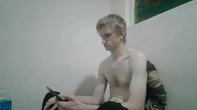 Snapshot of tcute0 chatting on April 22, 2026, 9:27 pm tcute0 online show from April 22, 2026, 9:27 pm