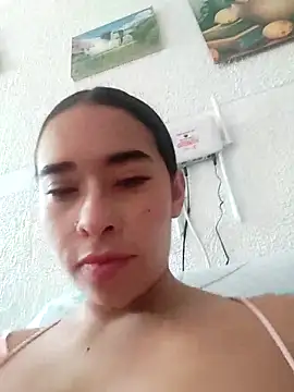 Snapshot of Valenn_fernandez chatting on April 21, 2026, 3:39 pm Valenn fernandez online show from April 21, 2026, 3:39 pm