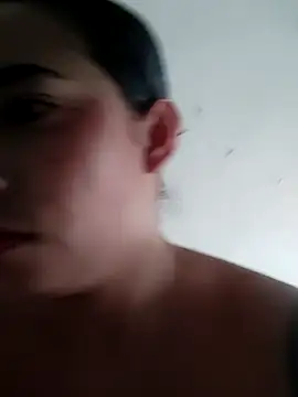 Snapshot of Valenn_fernandez chatting on April 23, 2026, 3:14 pm Valenn fernandez online show from April 23, 2026, 3:14 pm