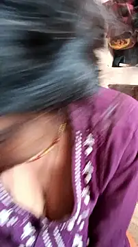 Snapshot of Guriya0076 chatting on May 4, 2026, 2:29 am Guriya0076 online show from May 4, 2026, 2:29 am