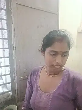 Snapshot of Guriya0076 chatting on June 16, 2026, 12:19 pm Guriya0076 online show from June 16, 2026, 12:19 pm