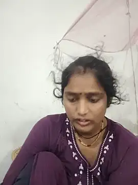 Snapshot of Guriya0076 chatting on June 27, 2026, 11:32 pm Guriya0076 online show from June 27, 2026, 11:32 pm