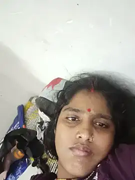Snapshot of Guriya0076 chatting on July 6, 2026, 3:25 pm Guriya0076 online show from July 6, 2026, 3:25 pm