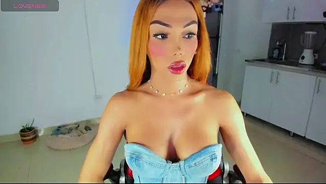 alexandra cute online show from April 6, 2026, 3:37 am