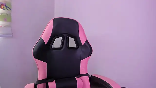 Arianna Jannes online show from April 8, 2026, 3:45 pm