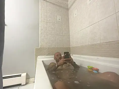 Snapshot of curis4270panda chatting on October 7, 2025, 3:04 am curis4270panda online show from October 7, 2025, 3:04 am