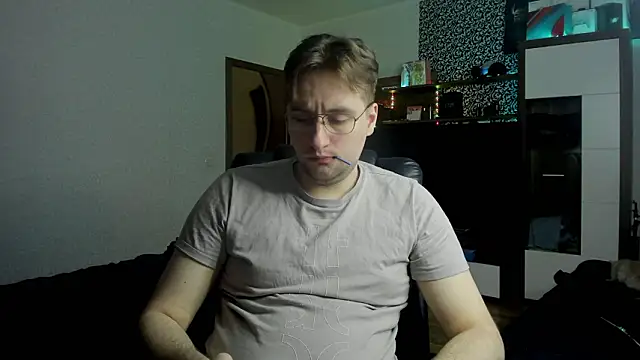 romiosabrino online show from March 21, 2026, 3:26 pm