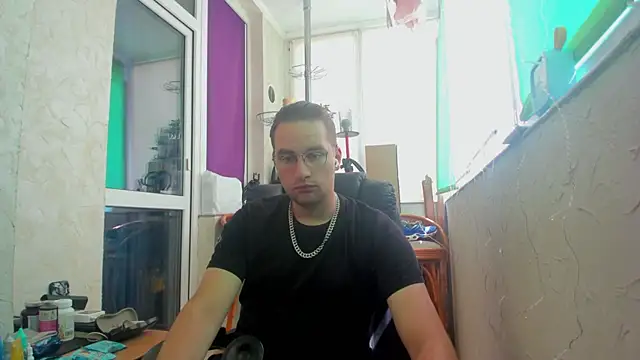 Snapshot of romiosabrino chatting on July 11, 2026, 11:02 am romiosabrino online show from July 11, 2026, 11:02 am