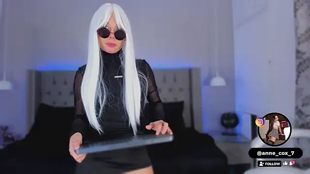 Anne cox online show from November 30, 2025, 2:21 pm