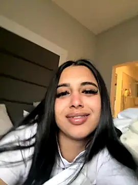 LilMisIndianx online show from October 20, 2025, 4:57 am